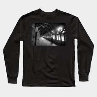 Lincoln Cathedral Cloisters Remembering Lost Ones Long Sleeve T-Shirt